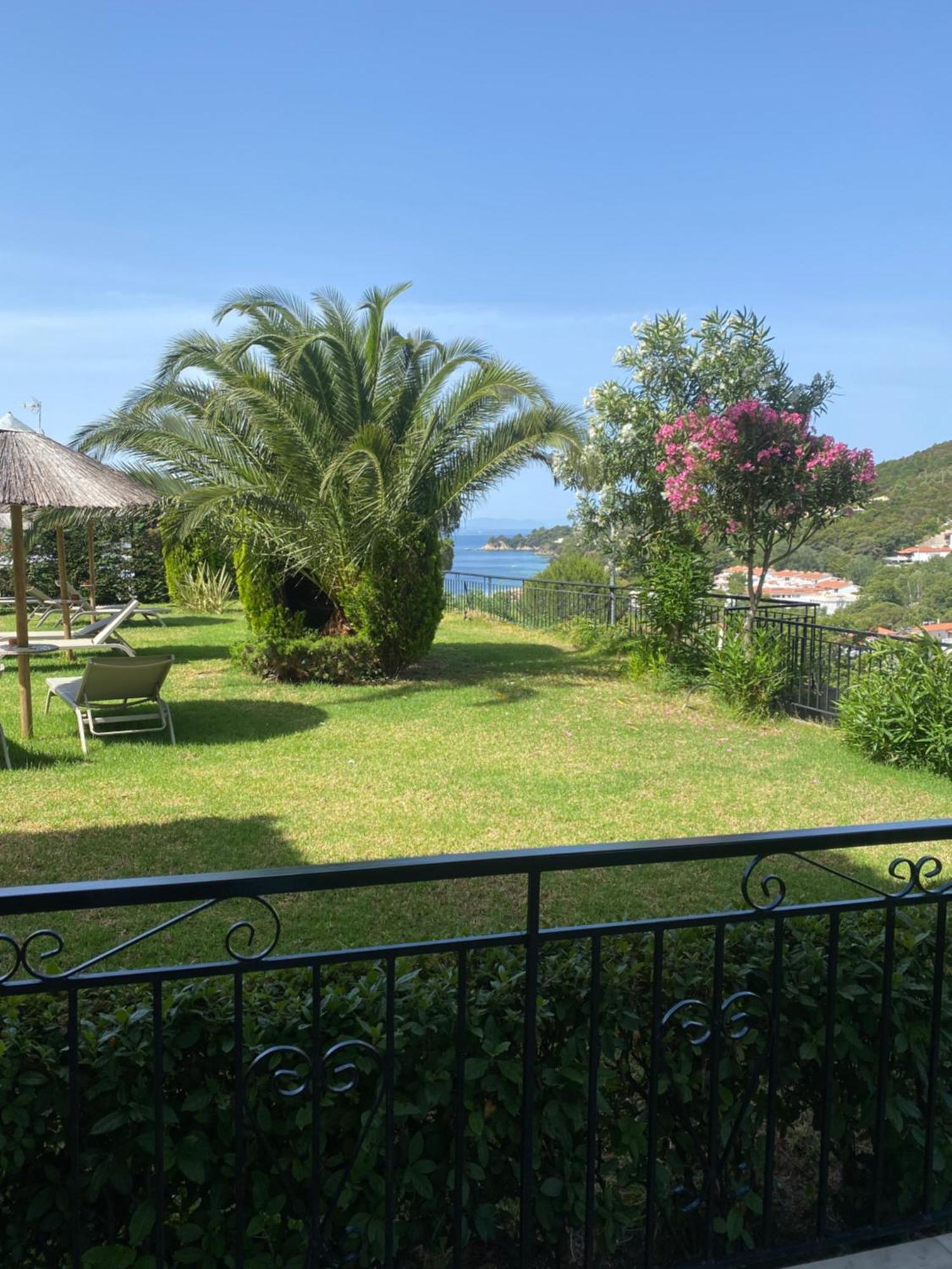 Villa Xanthippi Agia Paraskevi  Exteriör bild